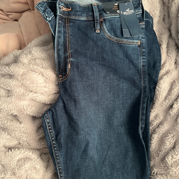 Hollister Flare Jeans - Picture 3 of 3